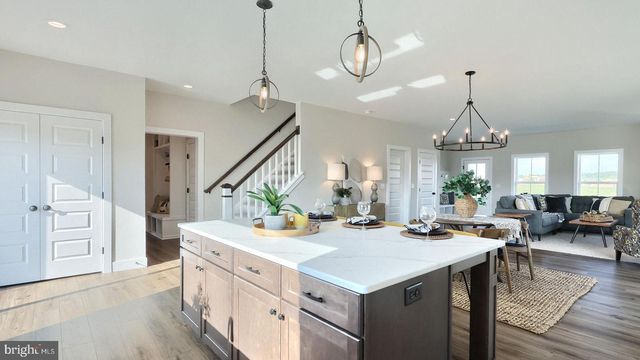 603 ESTATE DR, Mechanicsburg, PA 17055
