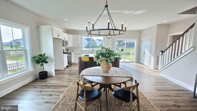 603 ESTATE DR, Mechanicsburg, PA 17055