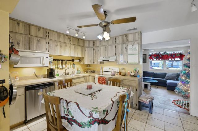 199 ROSEWOOD AVENUE, Ormond Beach, FL 32174