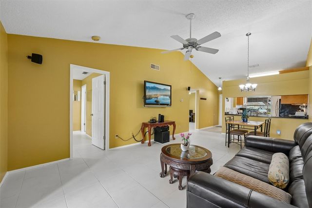10730 43RD STREET N 504, Clearwater, FL 33762