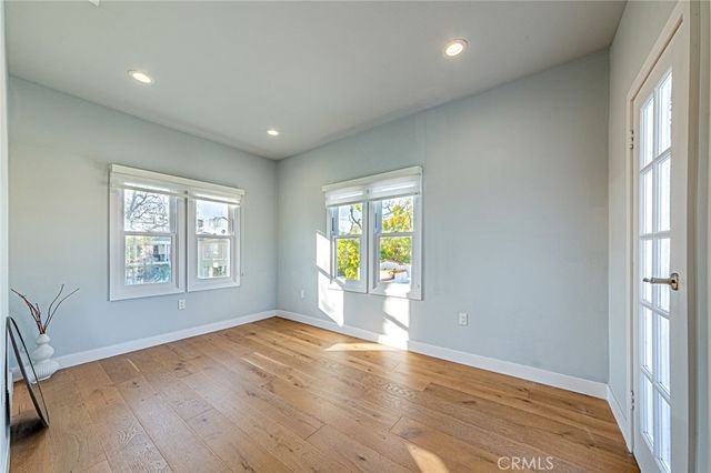 1226 Meadowbrook, Los Angeles, CA 90019