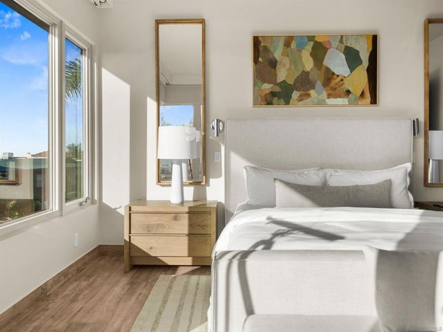 8477 El Paseo Grande, La Jolla, CA 92037