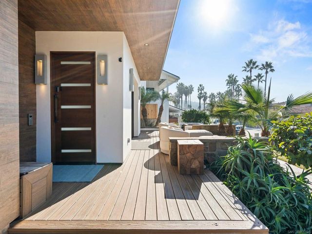 8477 El Paseo Grande, La Jolla, CA 92037