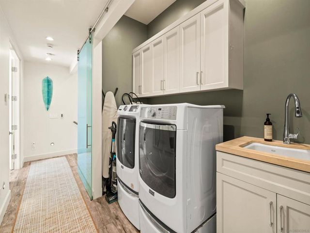 8477 El Paseo Grande, La Jolla, CA 92037