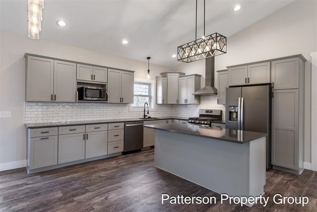 7616 E Sheringer Road, Ravenna, MI 49451