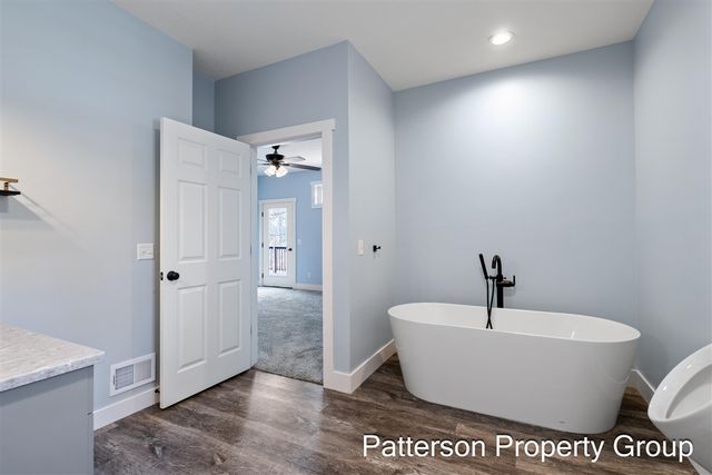 7616 E Sheringer Road, Ravenna, MI 49451