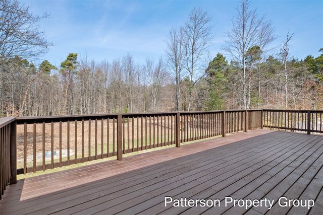 7616 E Sheringer Road, Ravenna, MI 49451