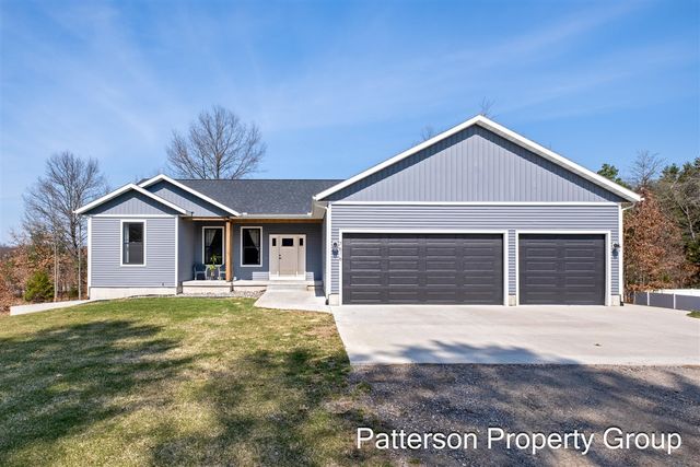 7616 E Sheringer Road, Ravenna, MI 49451