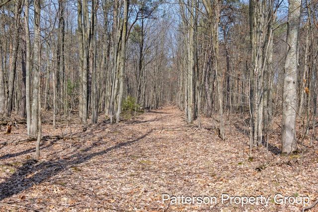 7616 E Sheringer Road, Ravenna, MI 49451