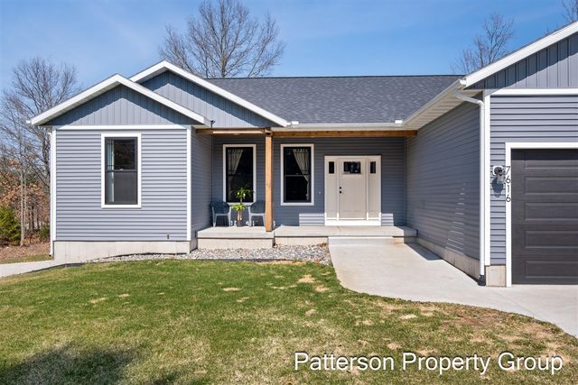 7616 E Sheringer Road, Ravenna, MI 49451