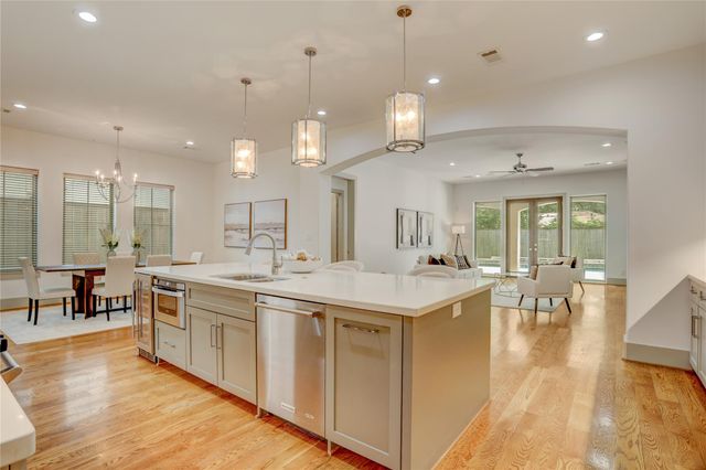 7207 Tickner Street, Houston, TX 77055