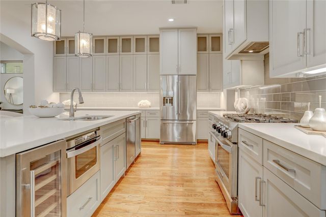 7207 Tickner Street, Houston, TX 77055