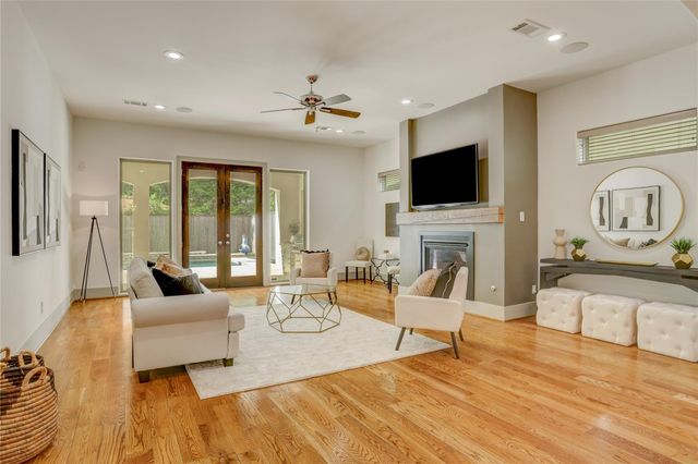 7207 Tickner Street, Houston, TX 77055