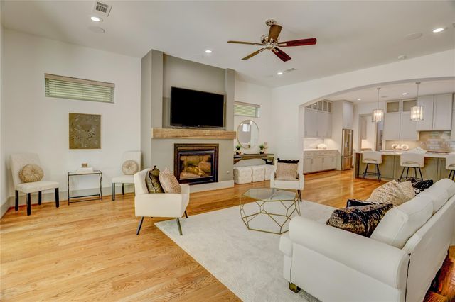 7207 Tickner Street, Houston, TX 77055