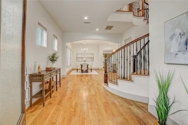 7207 Tickner Street, Houston, TX 77055