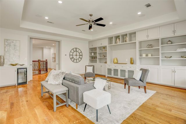 7207 Tickner Street, Houston, TX 77055