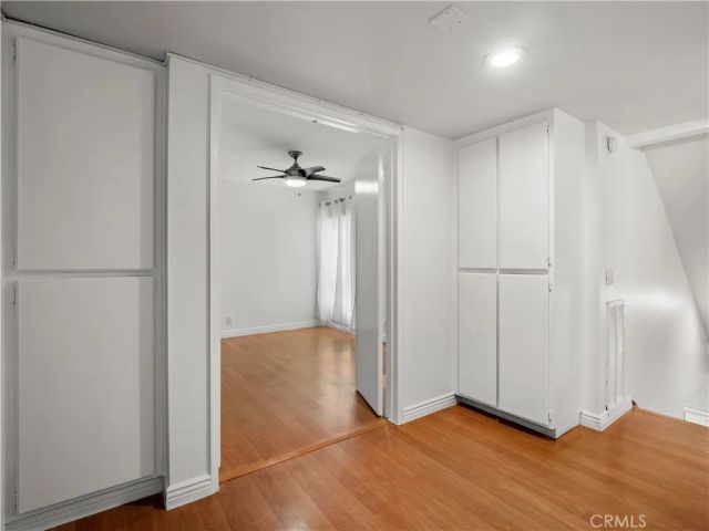 18411 Hatteras Street 138, Tarzana, CA 91356