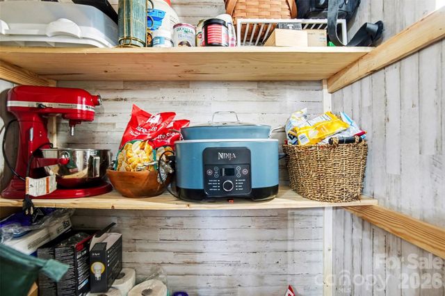 803 White Jenkins Road, Bessemer City, NC 28016