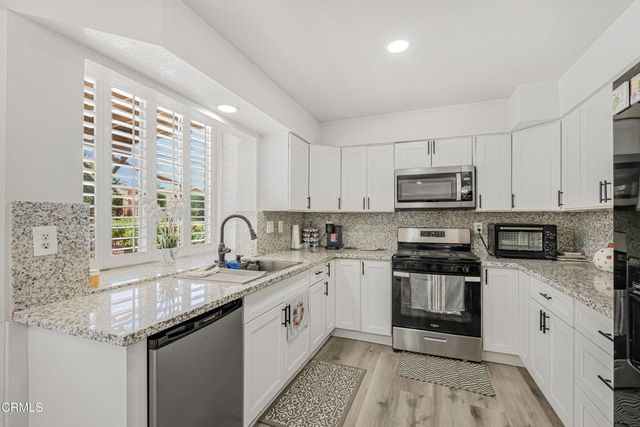 1558 E Avenue R7, Palmdale, CA 93550