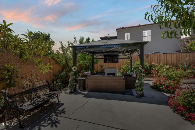 1558 E Avenue R7, Palmdale, CA 93550