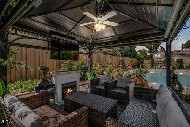 1558 E Avenue R7, Palmdale, CA 93550