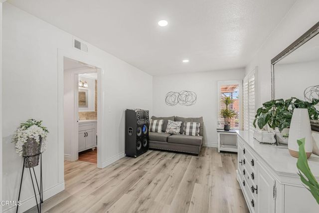1558 E Avenue R7, Palmdale, CA 93550