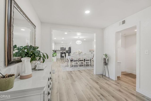 1558 E Avenue R7, Palmdale, CA 93550