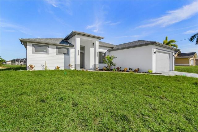 417 SW 23rd TER, Cape Coral, FL 33991