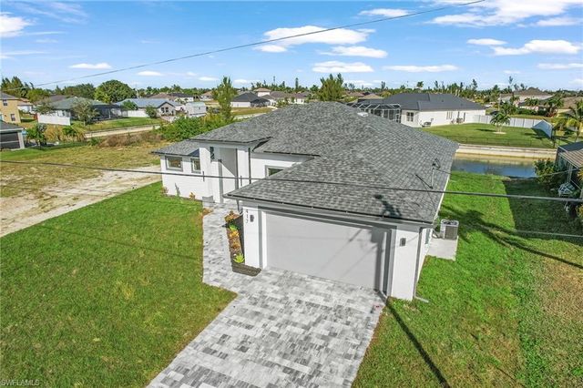 417 SW 23rd TER, Cape Coral, FL 33991