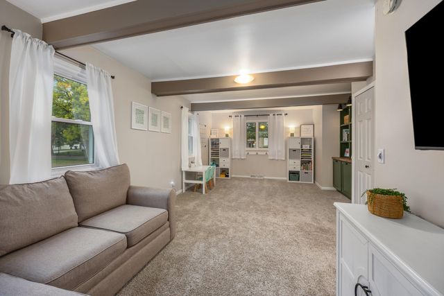 2531 Longmeadow Street NW, Grand Rapids, MI 49504