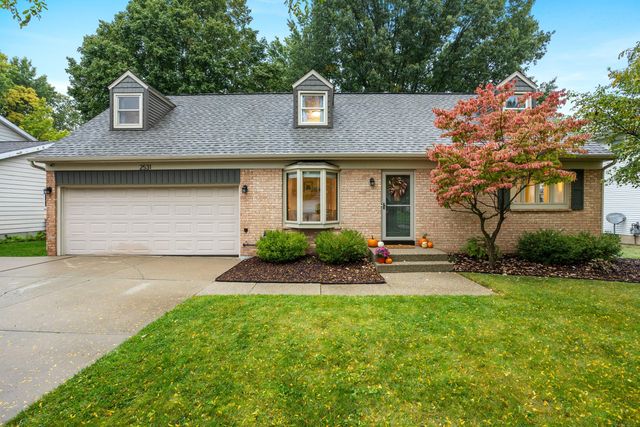 2531 Longmeadow Street NW, Grand Rapids, MI 49504