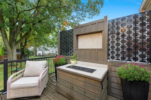 2531 Longmeadow Street NW, Grand Rapids, MI 49504