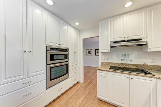 3336 PEMBROOK DRIVE, Sarasota, FL 34239