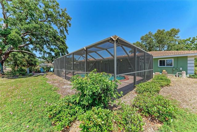 3336 PEMBROOK DRIVE, Sarasota, FL 34239