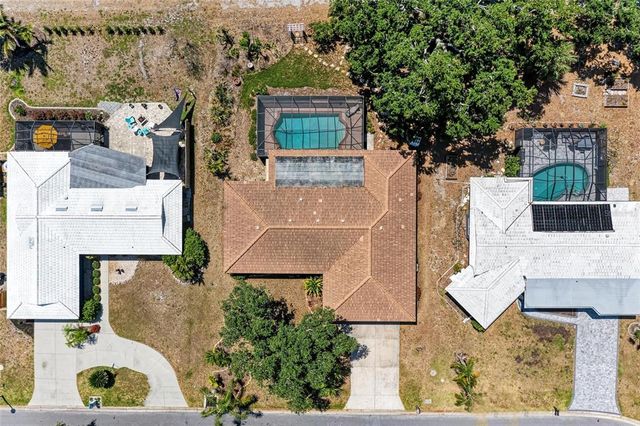3336 PEMBROOK DRIVE, Sarasota, FL 34239