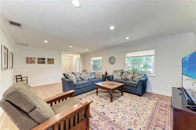 3336 PEMBROOK DRIVE, Sarasota, FL 34239