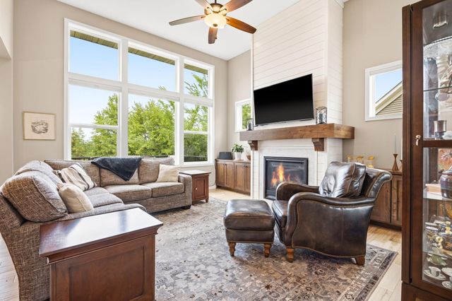 3564 Cove Point Circle NW, Prior Lake, MN 55372
