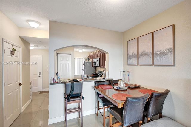 7985 NW 8th Street 104A, Miami, FL 33126