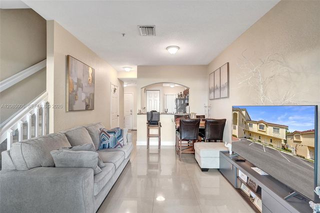 7985 NW 8th Street 104A, Miami, FL 33126
