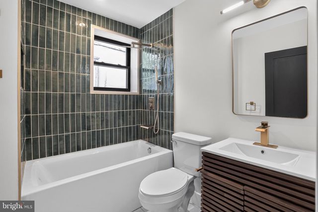 6417 N LAMBERT ST, Philadelphia, PA 19138