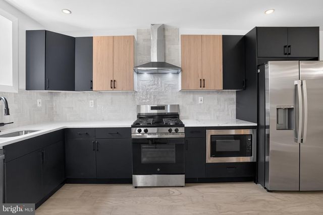 6417 N LAMBERT ST, Philadelphia, PA 19138