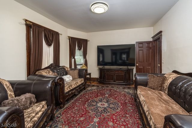 28 Prescott Ave, Clifton City, NJ 07011