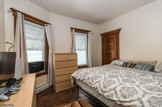 28 Prescott Ave, Clifton City, NJ 07011