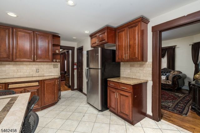 28 Prescott Ave, Clifton City, NJ 07011