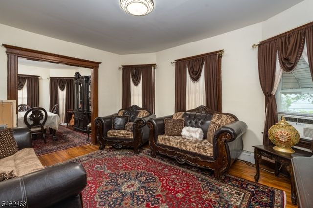28 Prescott Ave, Clifton City, NJ 07011