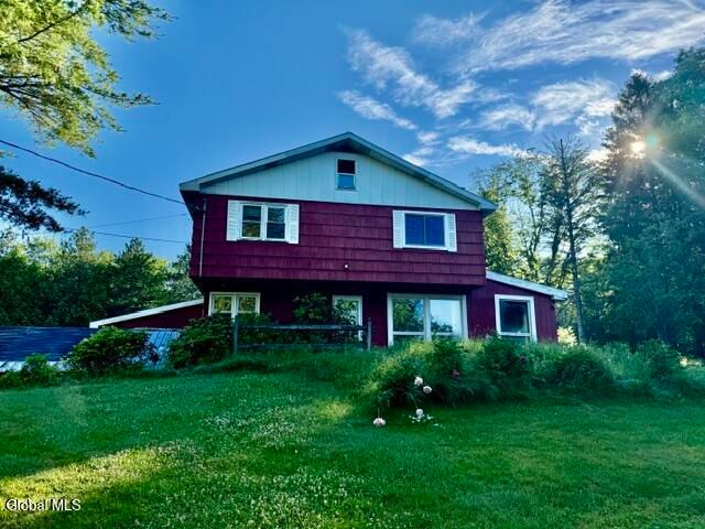 28 Starcrest Drive, Sand Lake, NY 12153