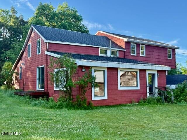 28 Starcrest Drive, Sand Lake, NY 12153