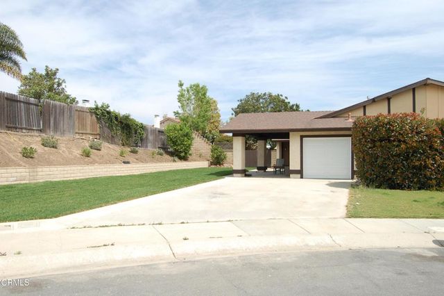 896 Creekside Circle, Camarillo, CA 93012