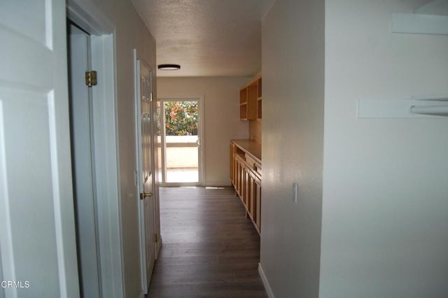 896 Creekside Circle, Camarillo, CA 93012