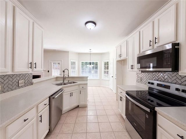 275 Forrest Avenue, Fayetteville, GA 30214